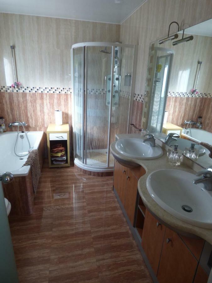 Вілла Chalet Moderno Con Piscina En Калафель Екстер'єр фото